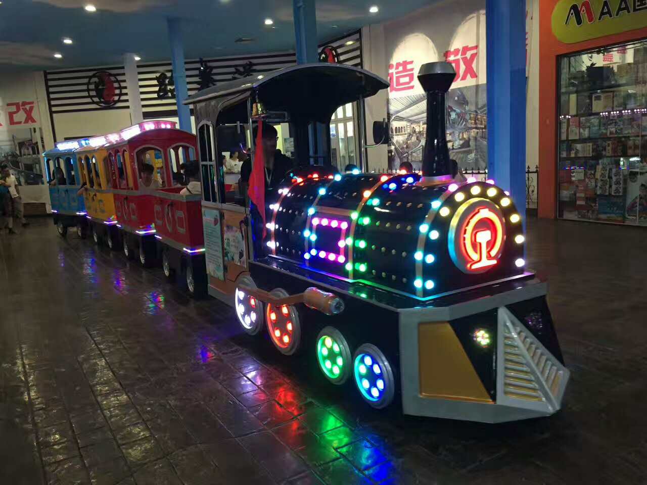 無(wú)軌觀光小火車價(jià)格，無(wú)軌觀光小火車廠家，無(wú)軌觀光小火車多少錢(qián)